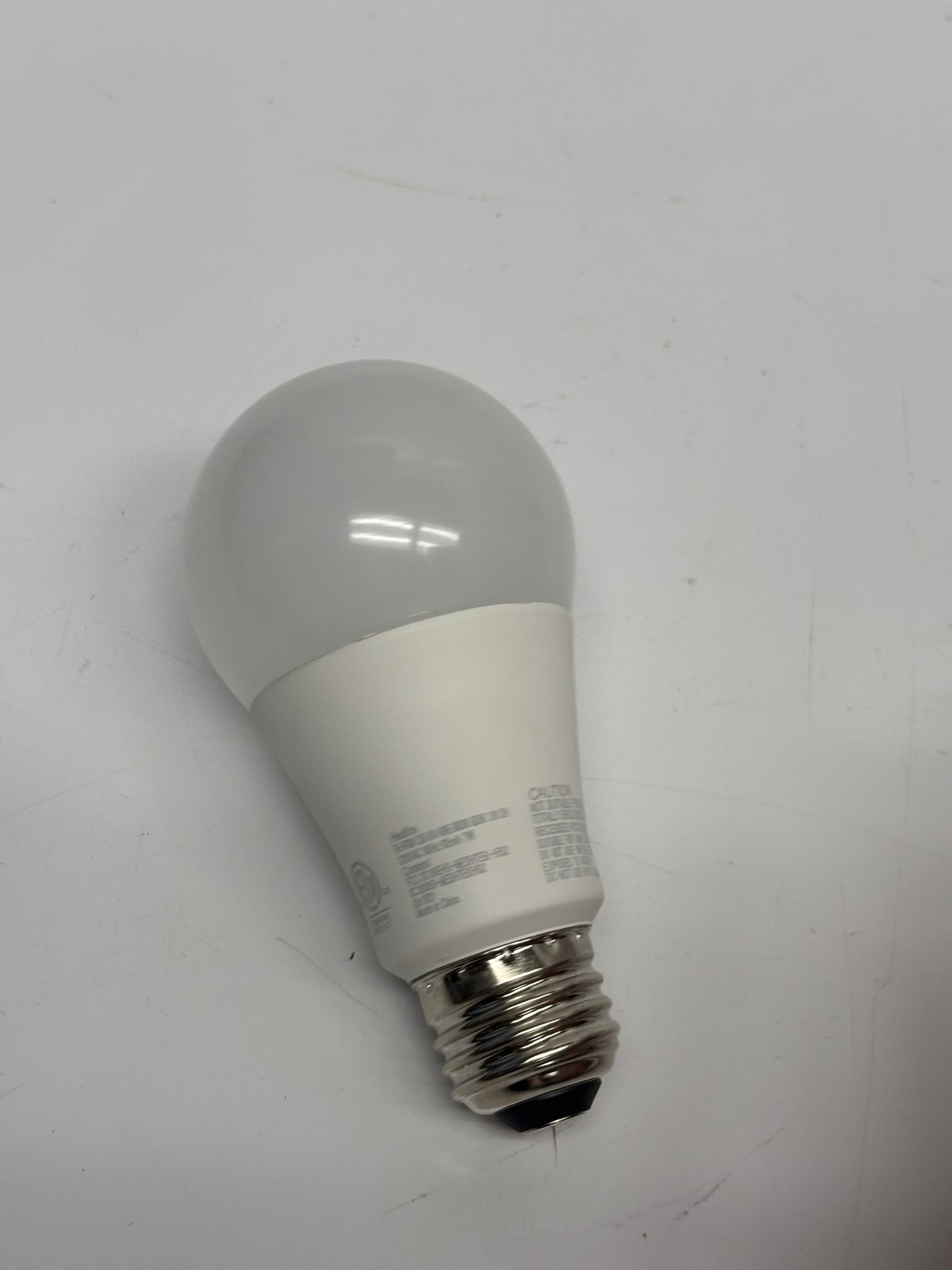 6-Pack Suntrac A19/E26 Healthe by Lighting Science 600Lm @ 5000K GoodDay, 7 W, 110 - 120 V