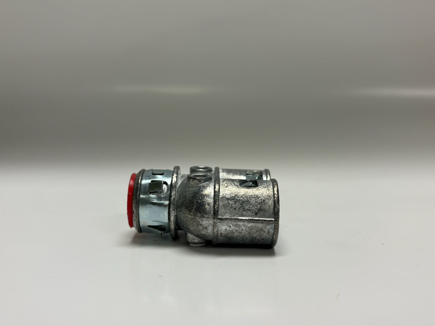 25 PK Arlington 3838AST 3/8" Snap2It Duplex Connector for MC/AC/Flex, Zinc