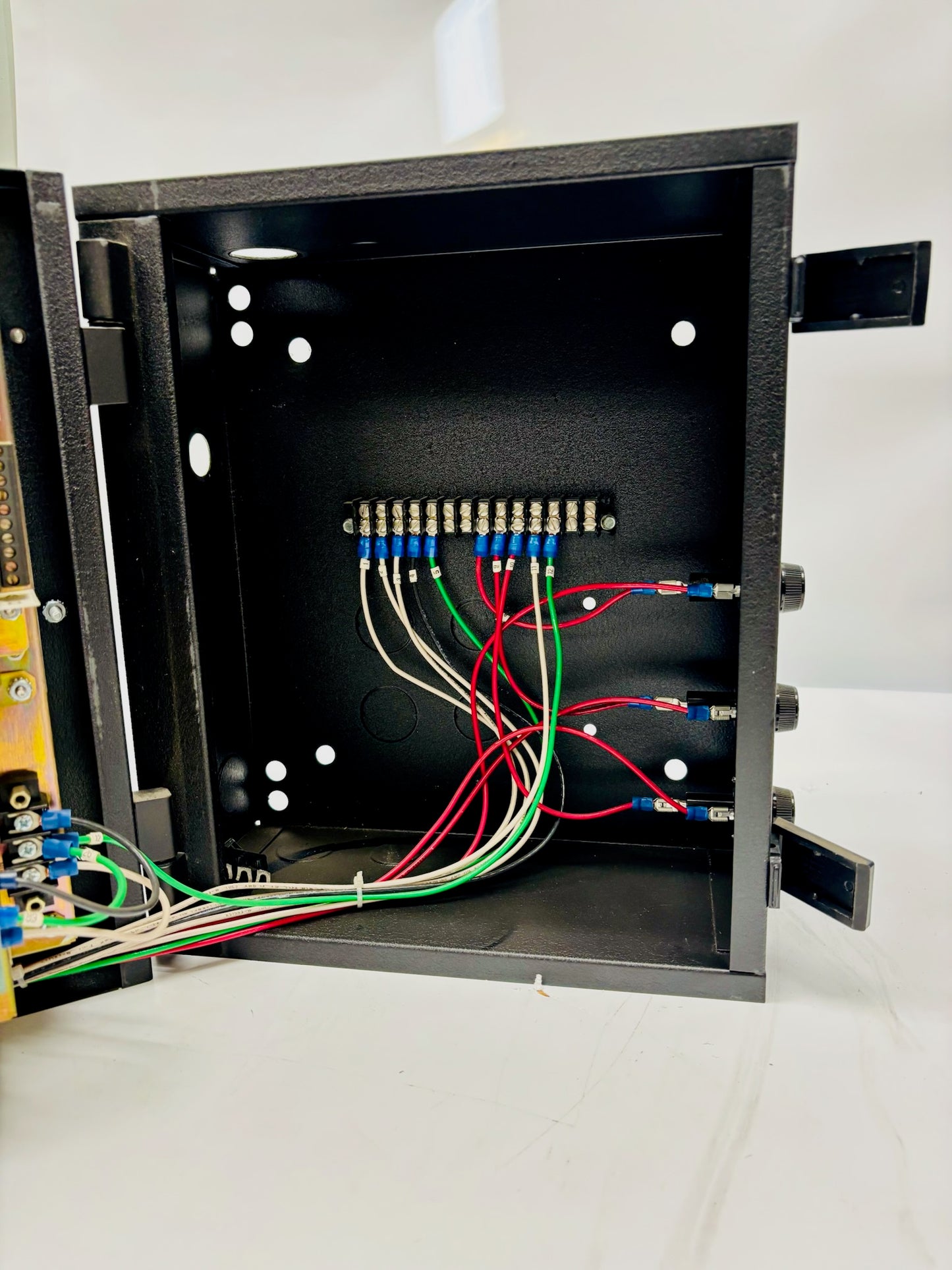 PowerLogic 3020 IOM-18 Input/Output  Module