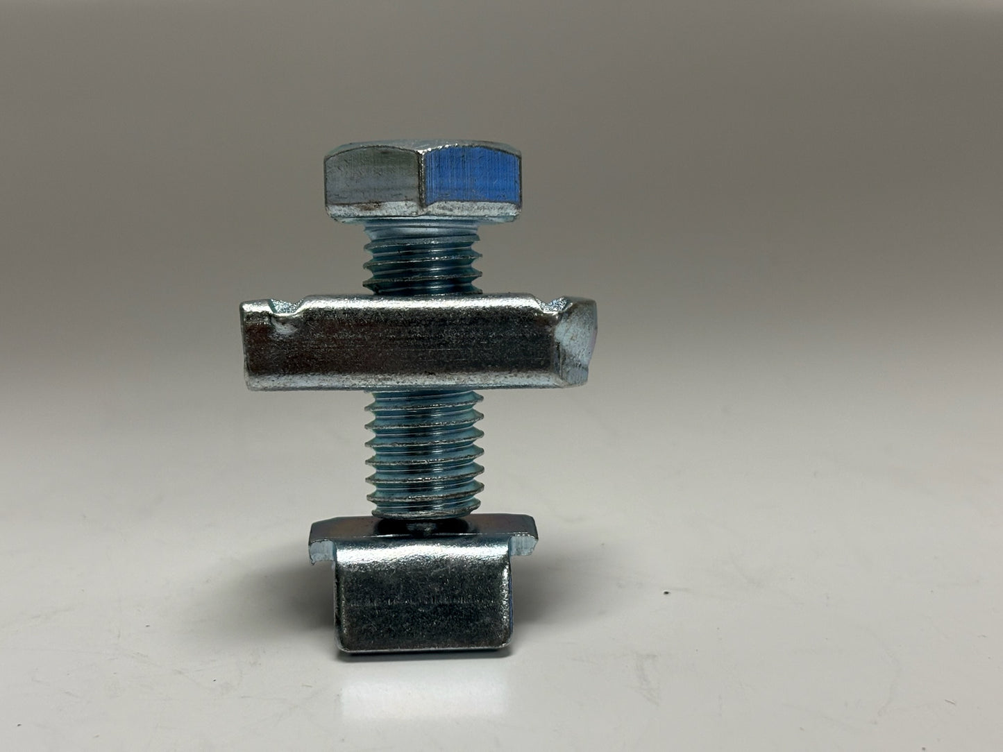33 PK Atkore/Unistrut P2486 EG Seismic Rod Stiffener, Electro-Galvanized 3/8–5/8″ Rod