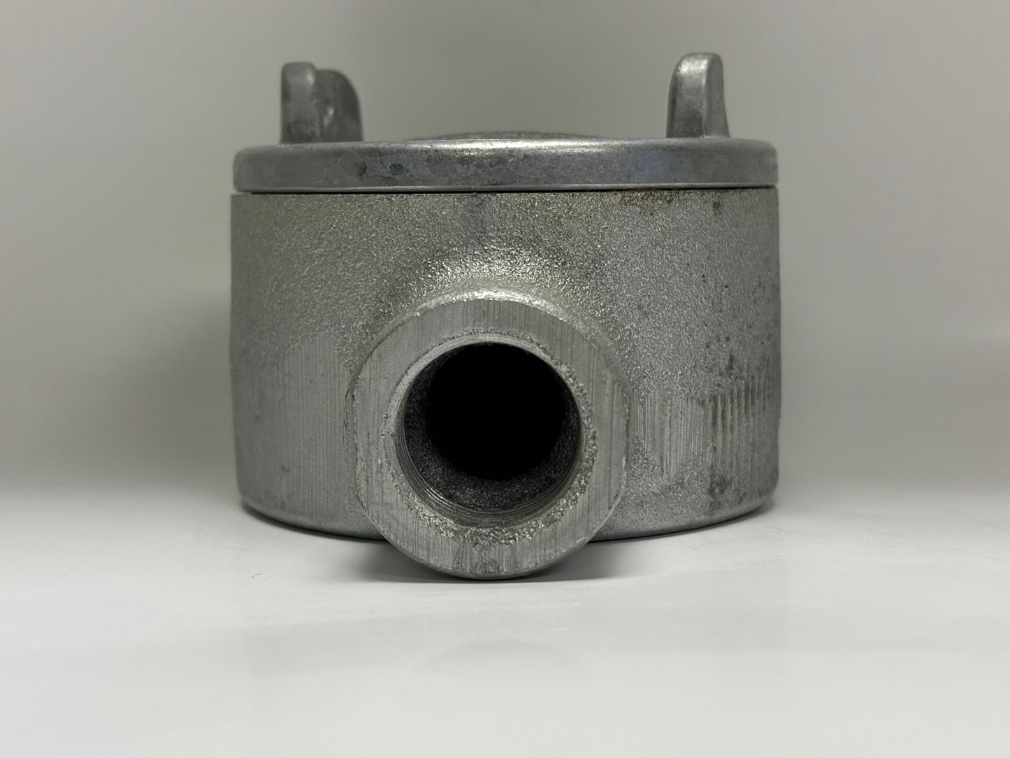 2 PK Crouse-Hinds 0101639 GUA-16 1/2″ Explosion-Proof Conduit Outlet Box with Cover
