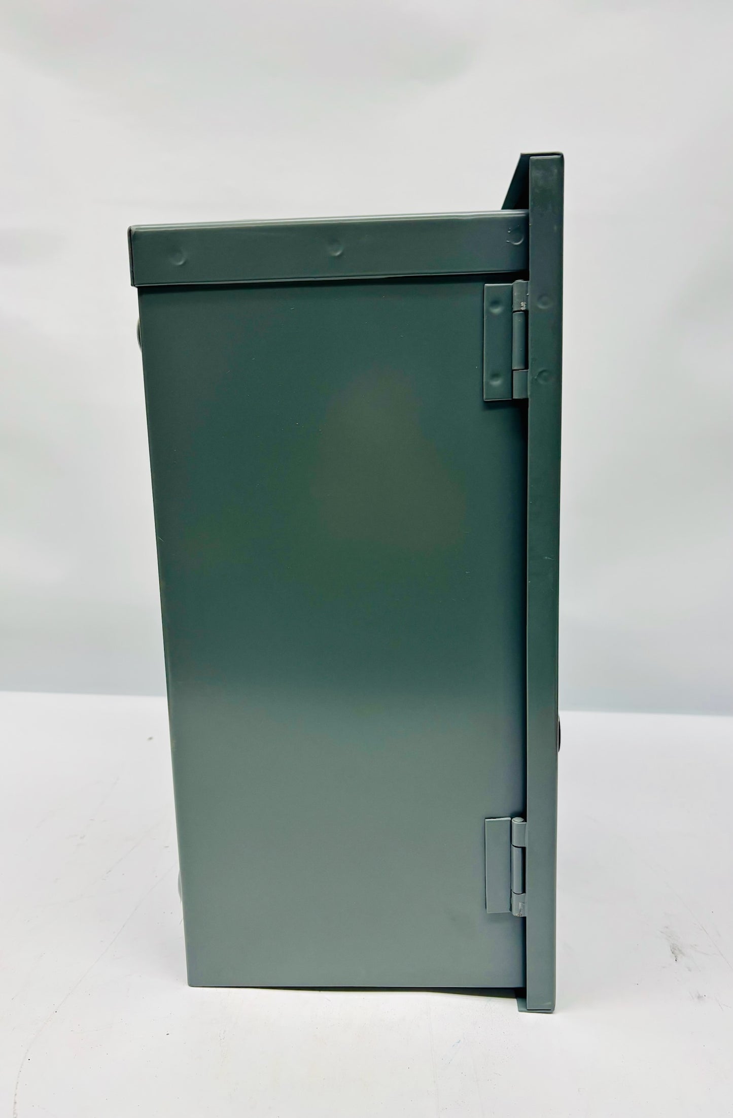 Square D 9991SDH1 NEMA 3R Contactor and Starter Enclosure, Size 2