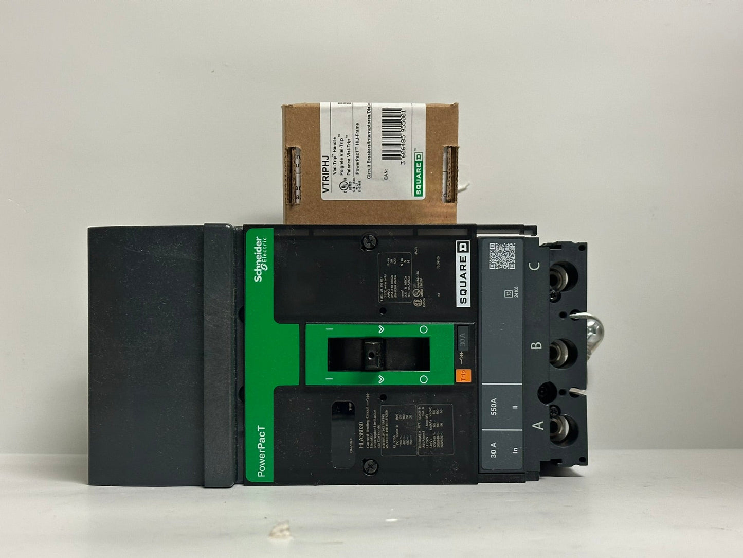 New Schneider Square D HLA36030 30A 3-Pole 600V Molded Case Circuit Breaker