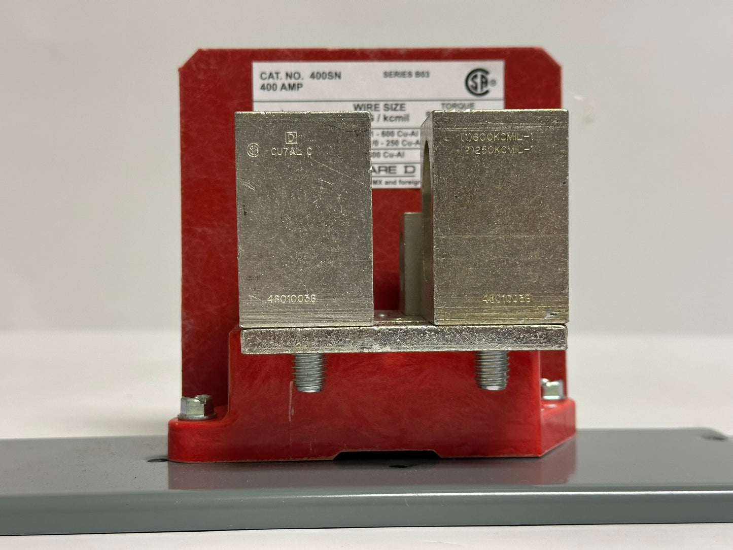 Square D 400SN 400A Solid Neutral Assembly for L and Q4 Breaker Enclosures