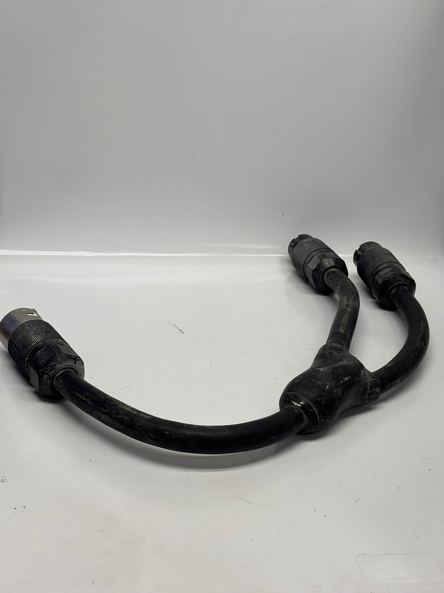 Marinco 19200008 50 Amp‚ W/ Hubbell CA Standard Twist-Lock Ends; 3-Feet 6/4 SEOOW Cable