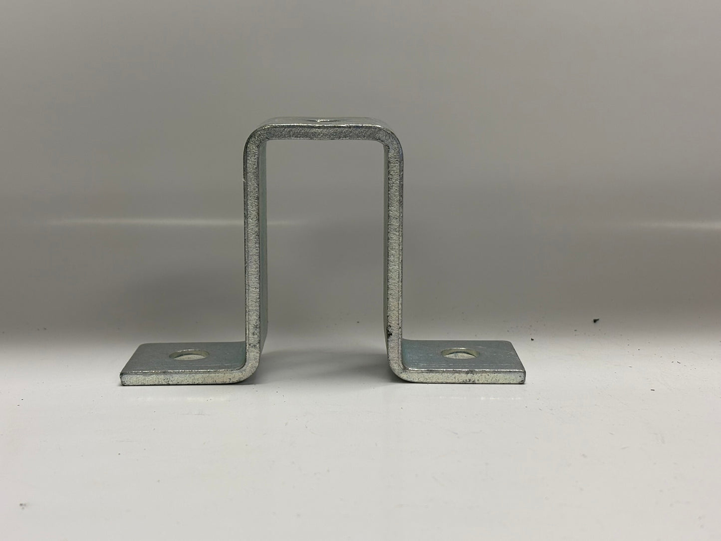 12 PK Atkore PS‑679‑EG Power‑Strut 9/16″ U‑Support, Electro-Galvanized, 5⅜″ Long