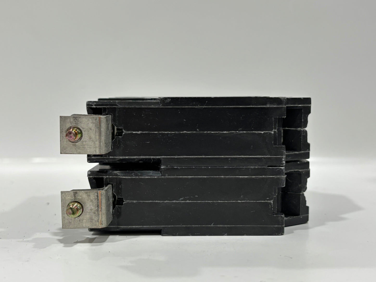 New GE Consumer & Industrial 30 AMP 2 Pole Circuit Breaker THQB2130