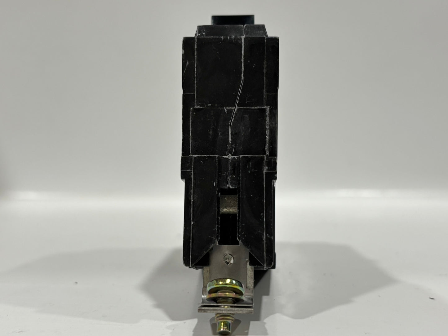 New GE Consumer & industrial 1 Pole, 30 AMP Circuit Breaker THQB1130