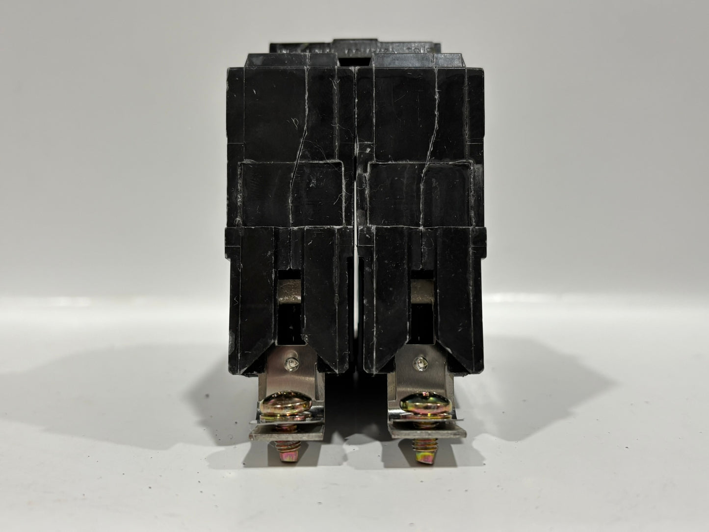 New GE Consumer & Industrial 15 AMP 2 pole circuit breaker THQB2115