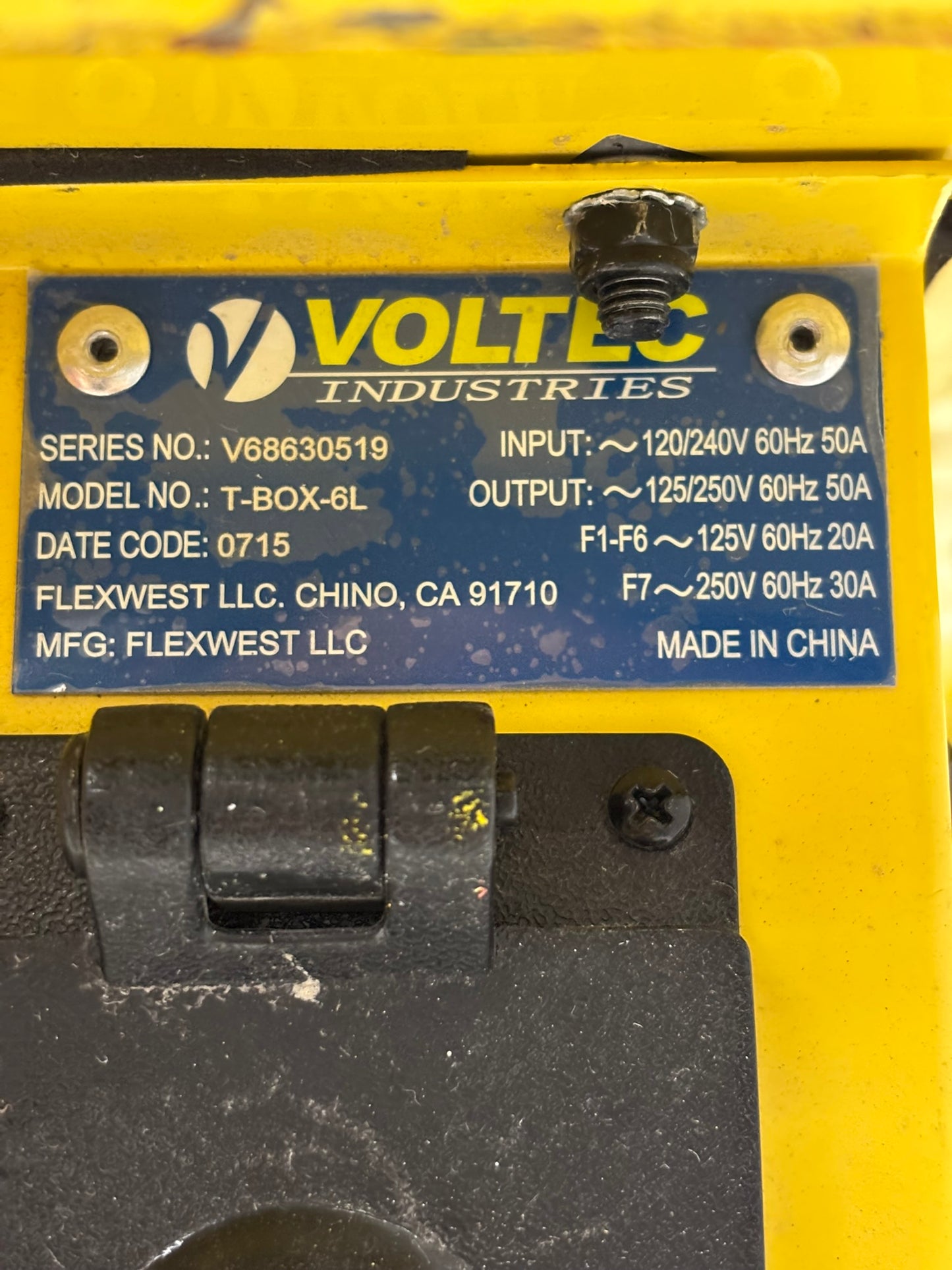 Voltec Industries T-BOX-6L Temporary Power Box with Locking Receptacles