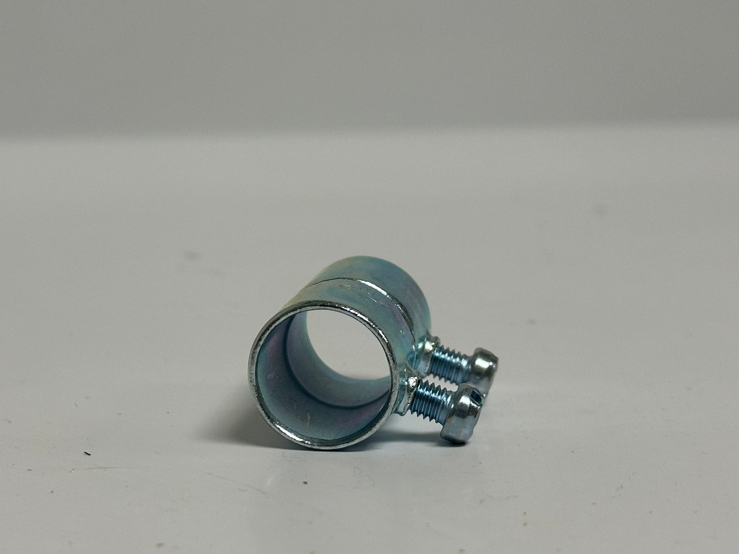 100 PK RACO 2022 1/2" EMT Set-Screw Steel Coupling for Conduit Connections