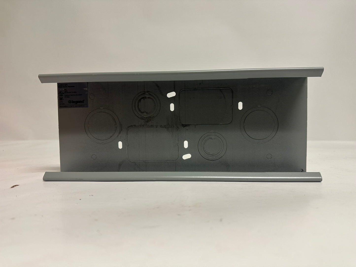 20 PK Legrand G4014A Wall Box Connector for 4000 Series Raceway – Steel, Gray