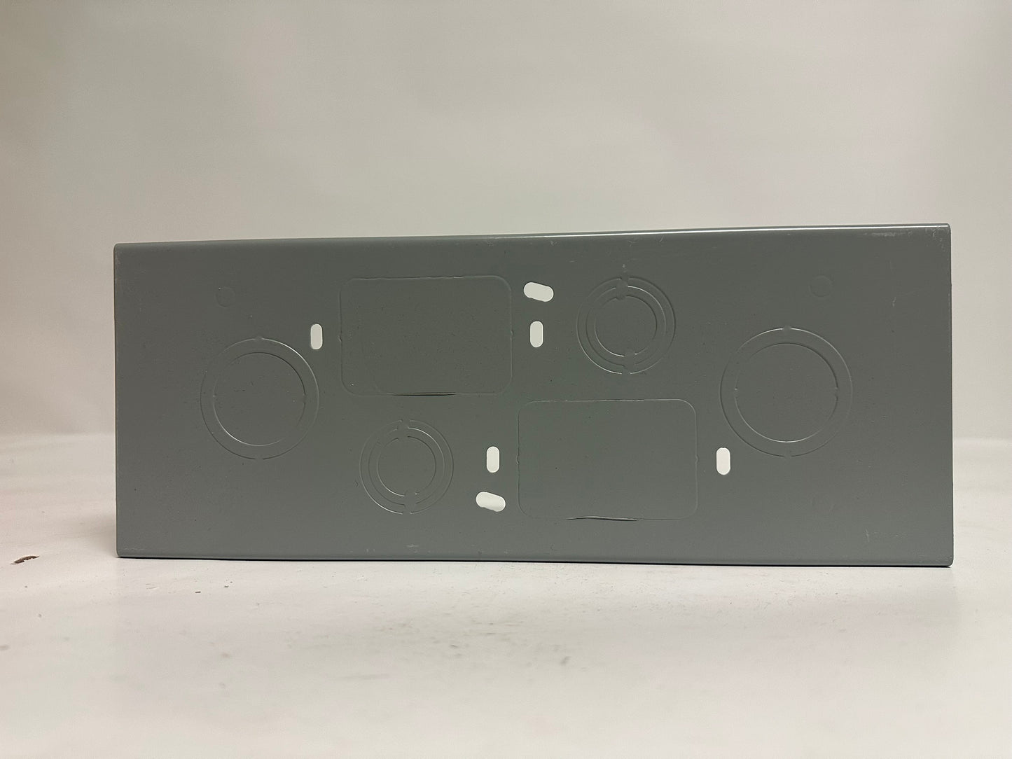 20 PK Legrand G4014A Wall Box Connector for 4000 Series Raceway – Steel, Gray