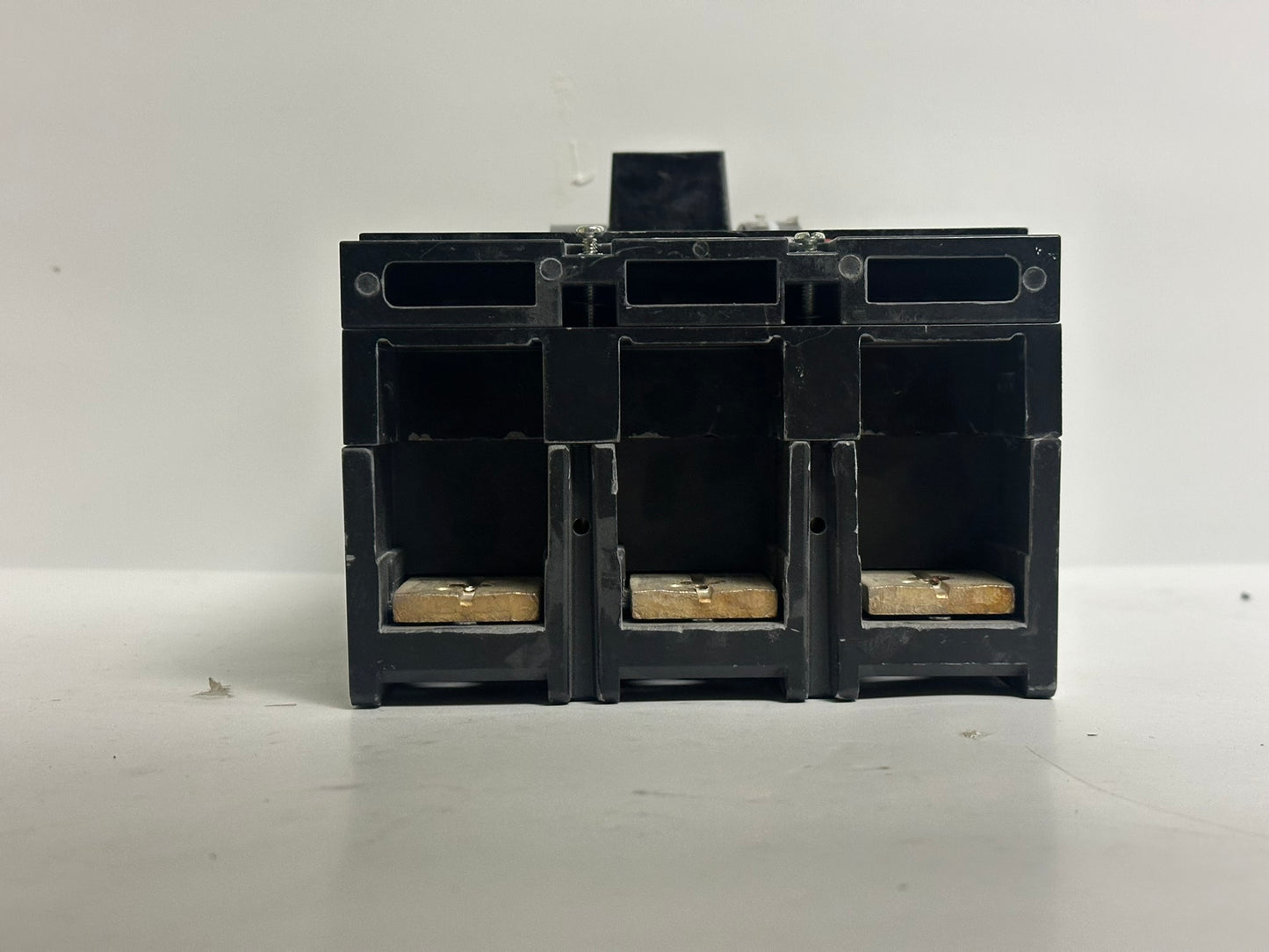 Square D LAP36250MB 250A 3-Pole 600V Circuit Breaker – L-Frame, Unit Mount