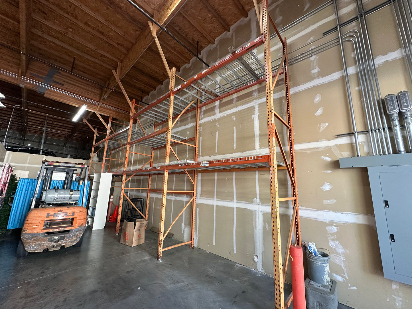 PALLET RACKING 16ft Tall 34ft Wide and 3.5ft depth in good condition