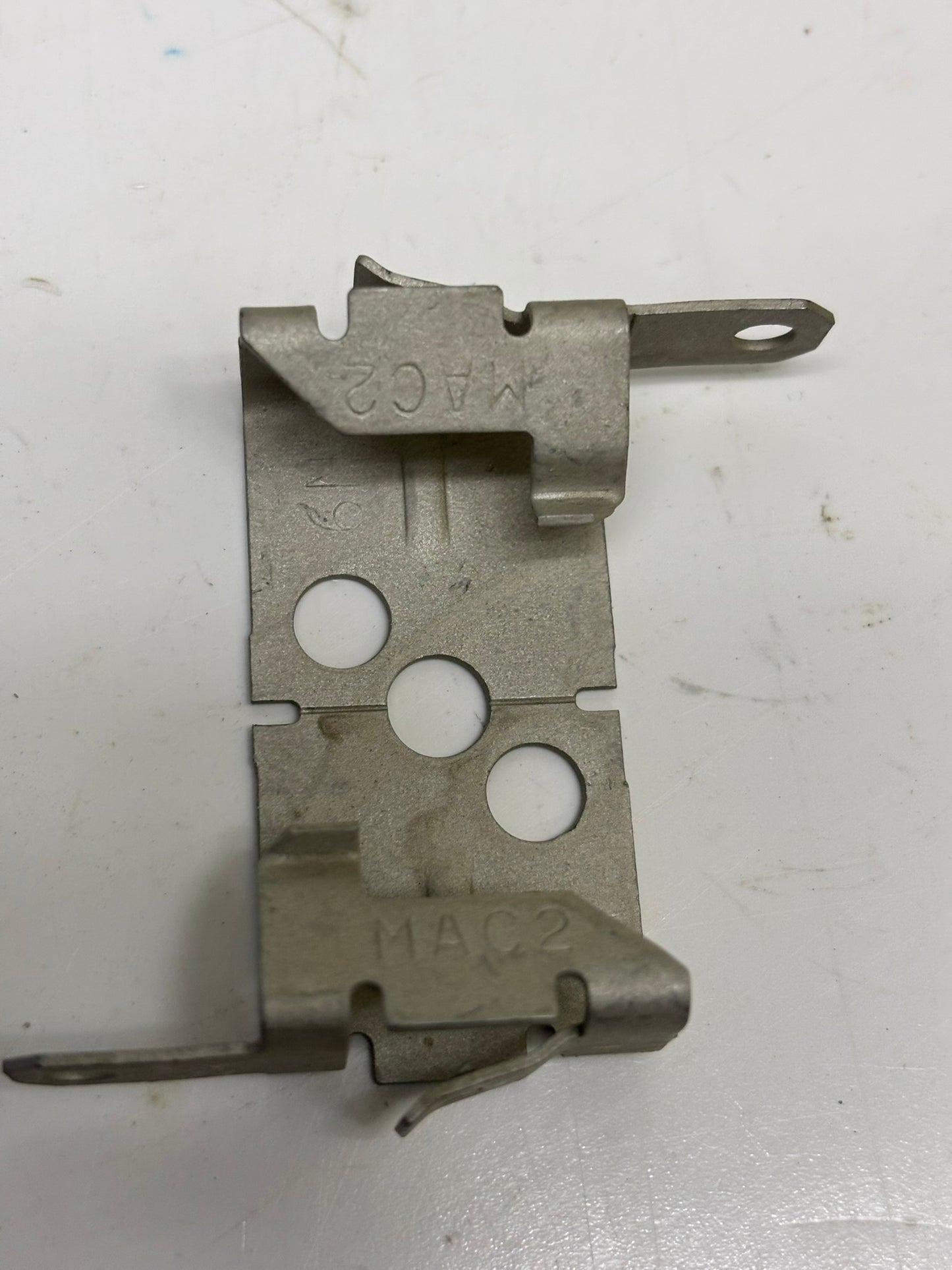 100-Pack NVENT Caddy MAC2 Mc/Ac Cable To Stud Clip 1/8" Max Flange 14-2 To 10-3 Mc/Ac