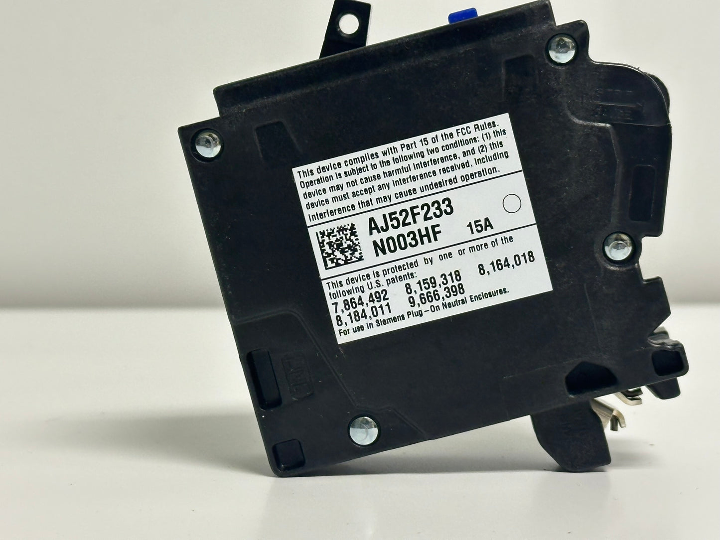 6 PK Siemens QA115AFCN – 15A 1-Pole Plug-On Neutral AFCI Circuit Breaker