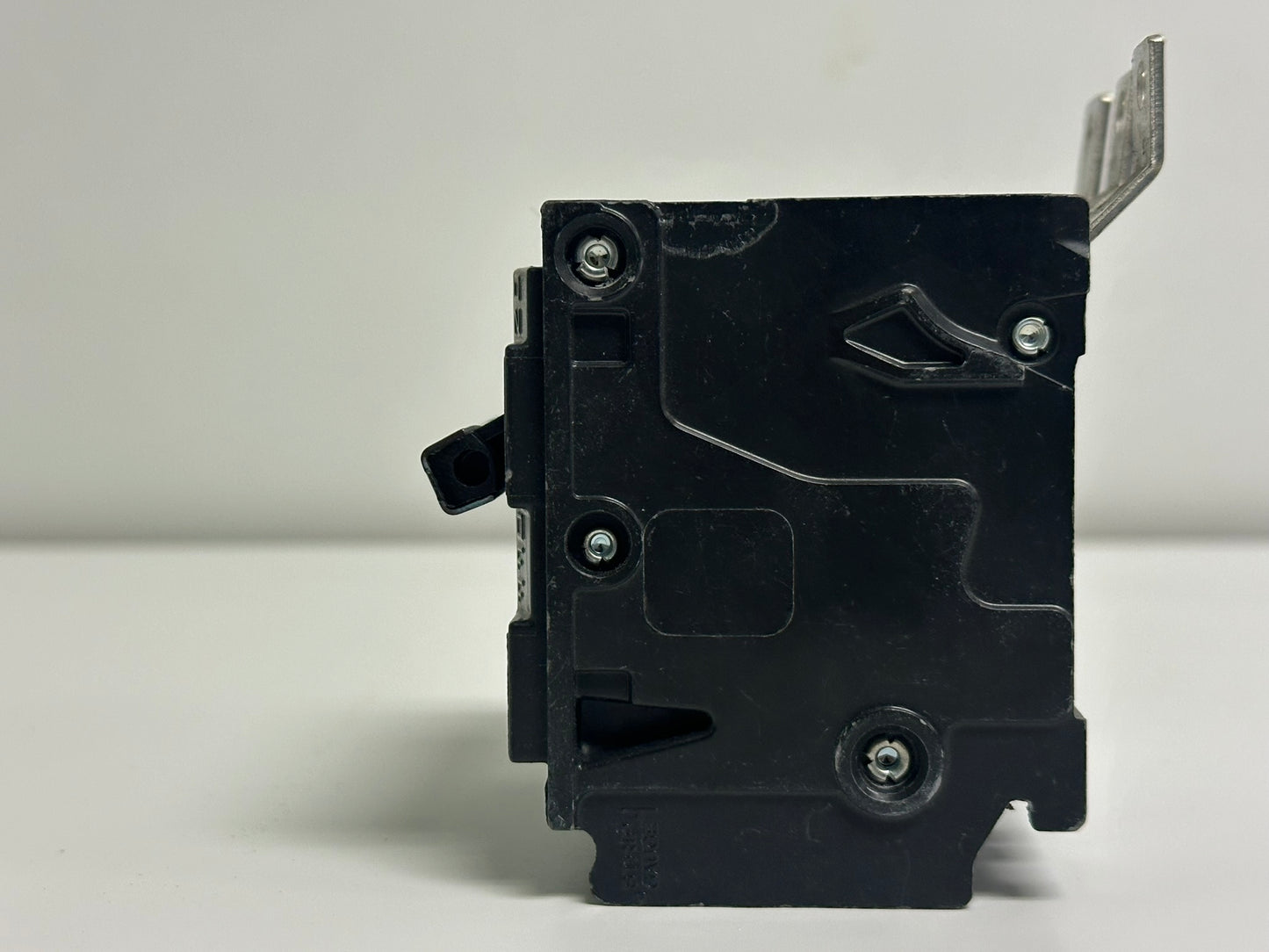 Siemens B370 – 70A 3-Pole Bolt-On Circuit Breaker for 240V Systems