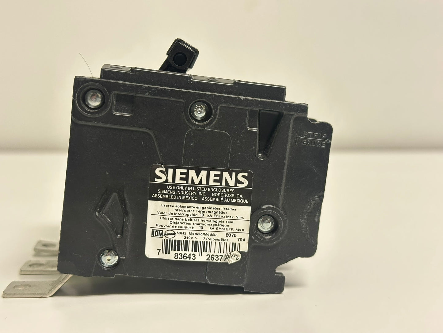 Siemens B370 – 70A 3-Pole Bolt-On Circuit Breaker for 240V Systems