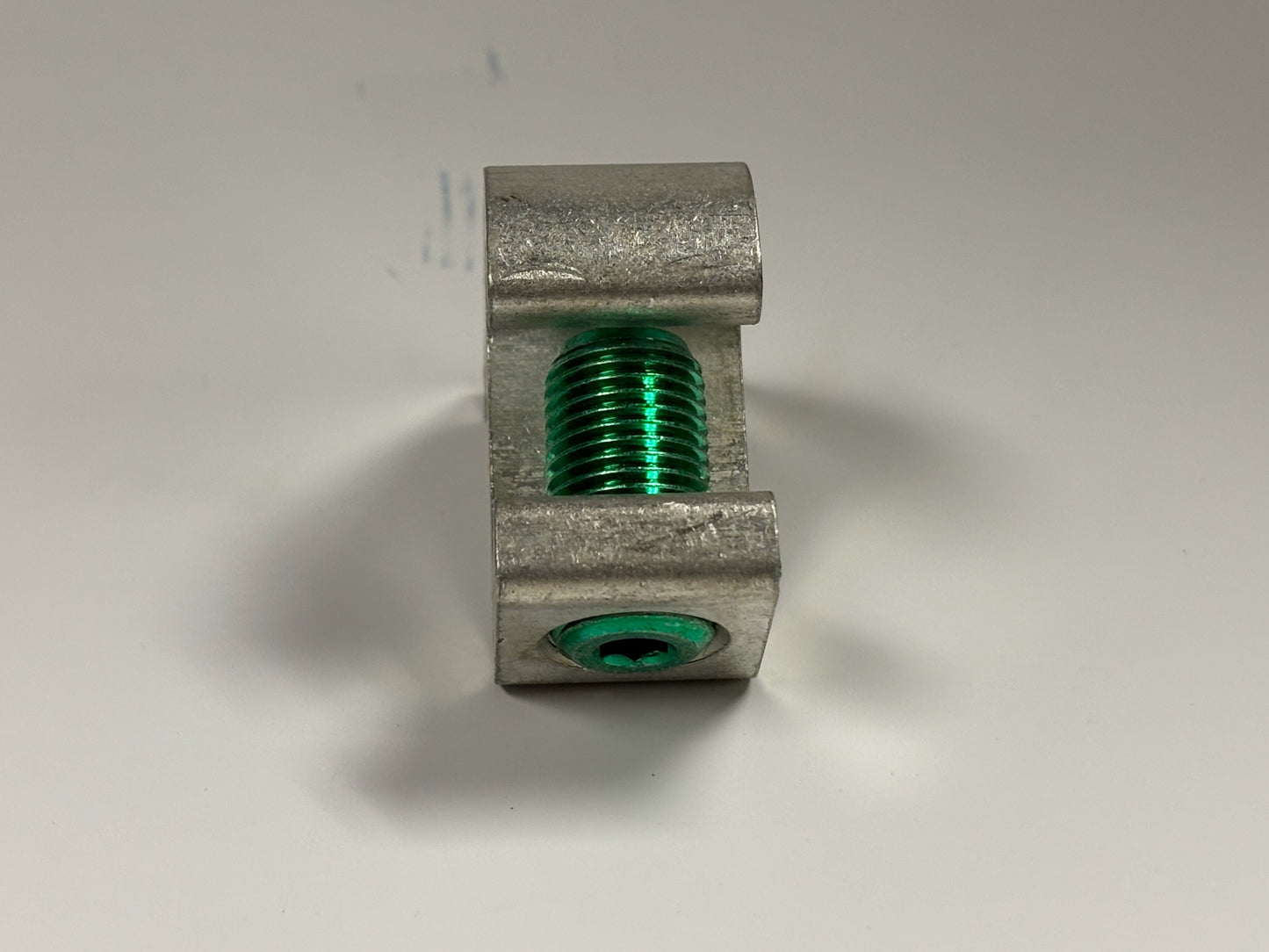 ILSCO GBL-250 Ground Lug – Lay-In, 6 AWG–250 kcmil, Dual-Rated Aluminum