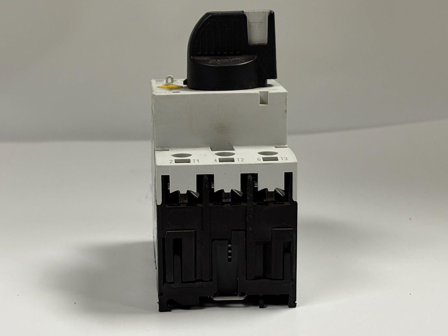 Eaton PKZM0-10 Manual Motor Starter, 10A, 3-Pole, Thermal-Magnetic Protection