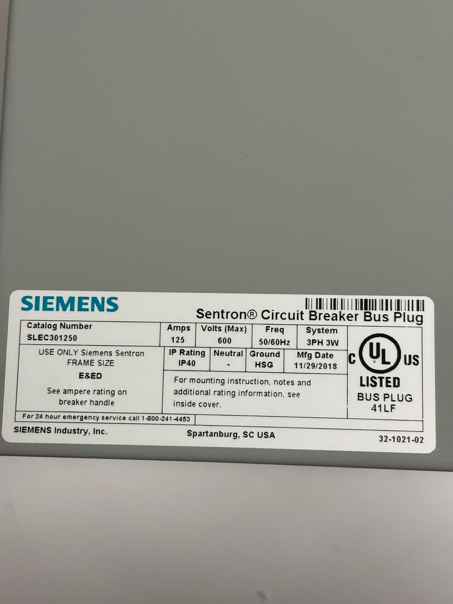 Siemens SLEC301250 Sentron Circuit Breaker Bus Plug, 125A, 600V, 50/60Hz