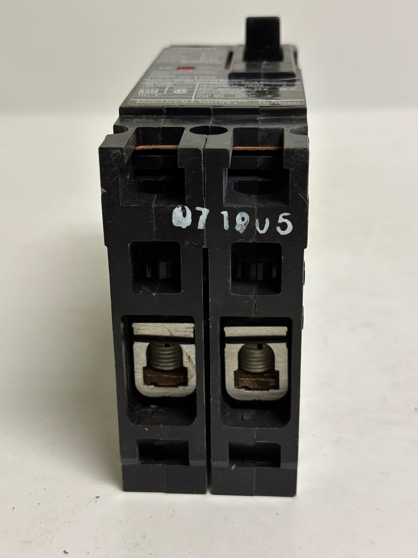 Siemens HED42B045 Molded Case Circuit Breaker, 2p, 45A, 480 VAC, 50/60HZ