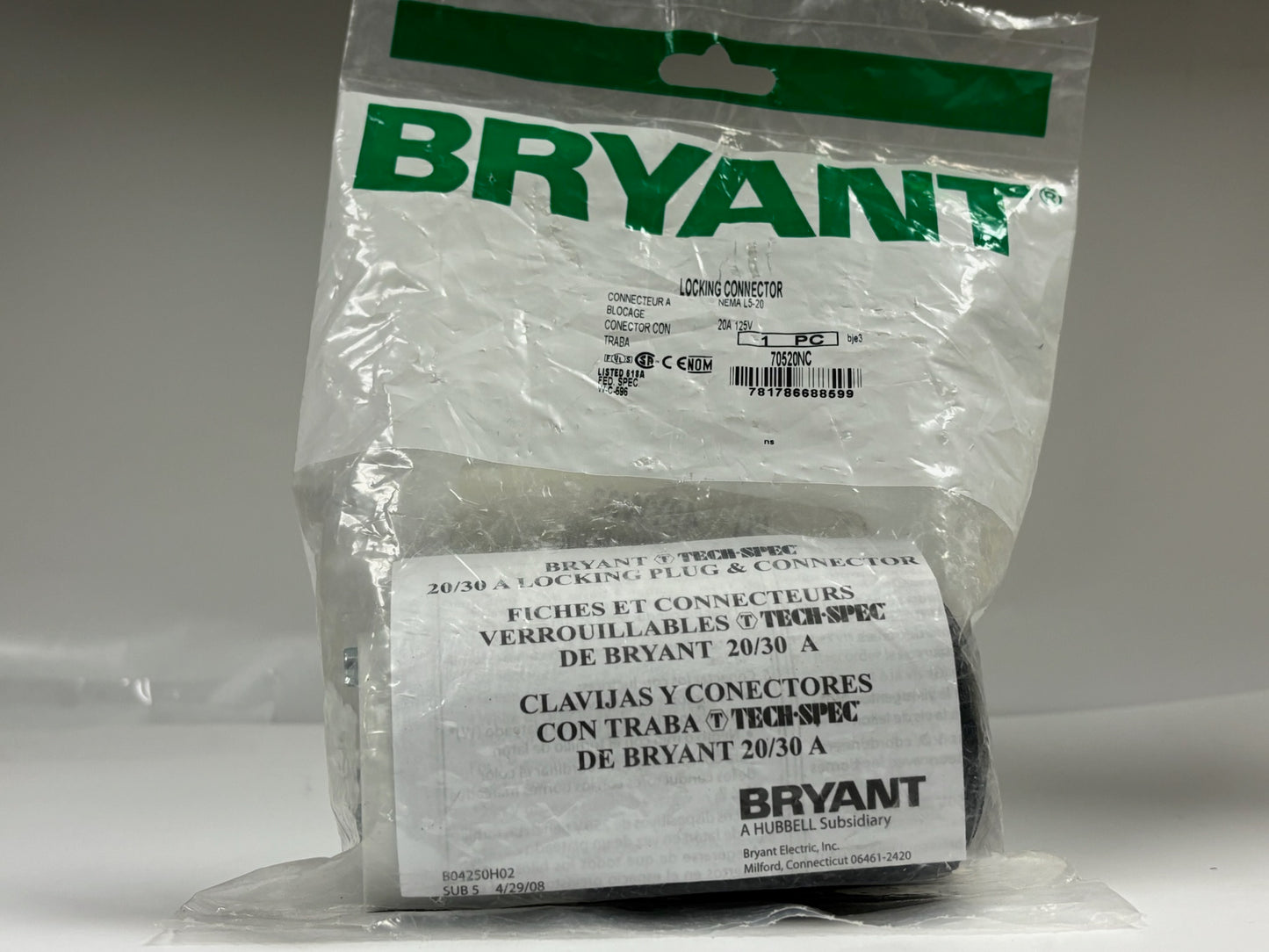 9 PK Bryant 70520 NC 20A 125V NEMA L5-20R Nylon Twist-Lock Female Connector