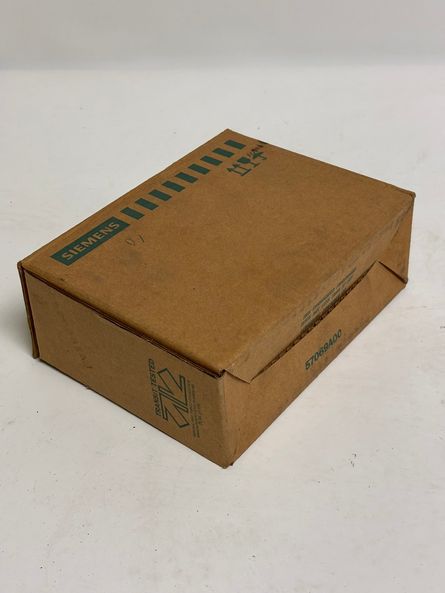 Siemens HED42B045 Molded Case Circuit Breaker, 2p, 45A, 480 VAC, 50/60HZ