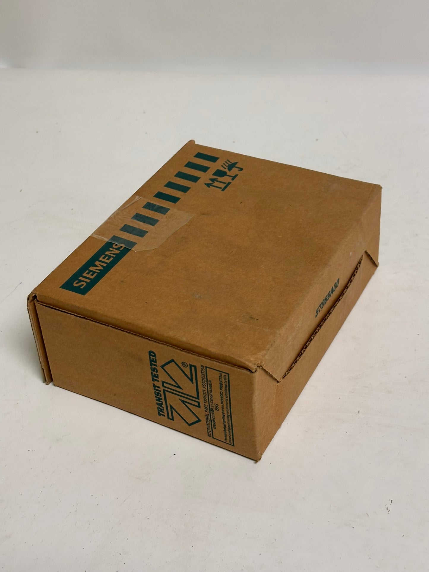 Siemens HED42B025 Sentron Molded Case Circuit Breaker, 2p, 25A, 480 VAC, 42kA @ 480V