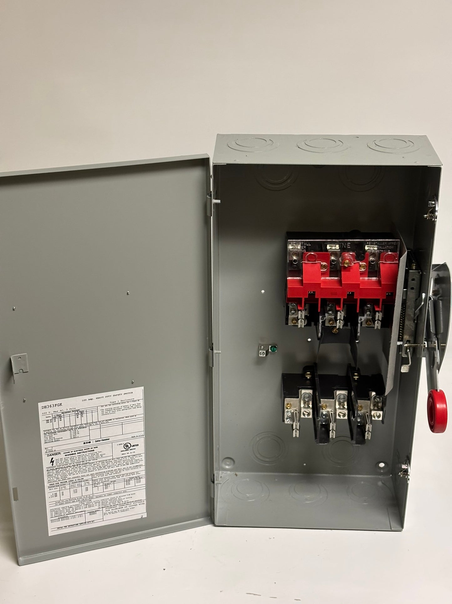 Eaton DH363FGK Safety Switches DH 3P 100A 600V 50/60Hz 3Ph Fusible 3Wire EA
