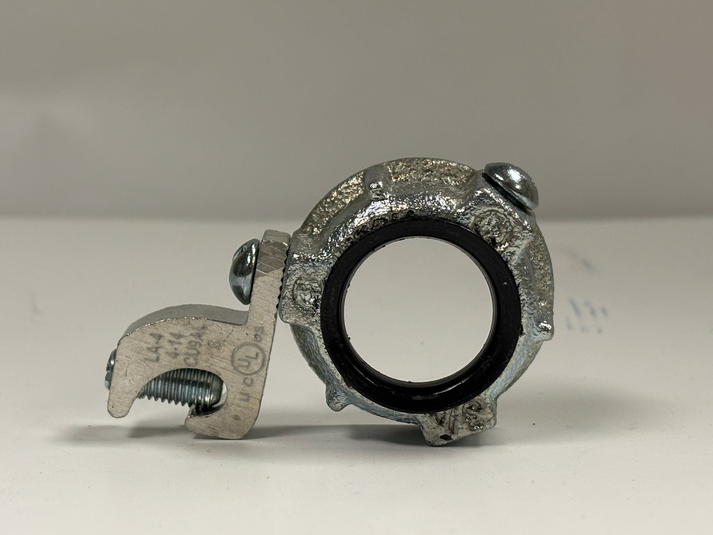 100 PK RACO 1213 Grounding Bushing with Lay-In Lug, 3/4" Trade Size, Malleable Iron