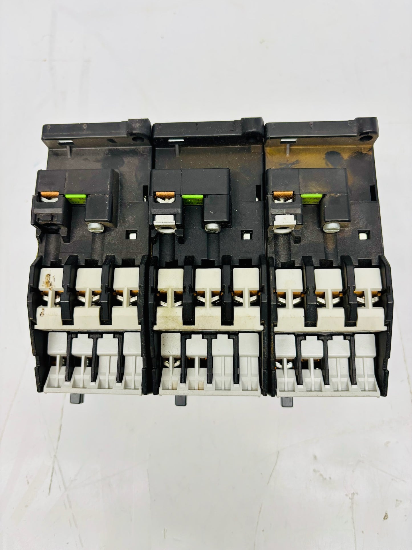 3 Pk Siemens 3TF42 Three-Phase AC Contactor Overview