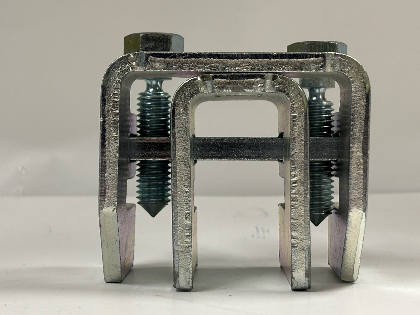Eaton B-Line FIG 825A Sway Brace Attachment for Bar Joist, 3/8" Steel