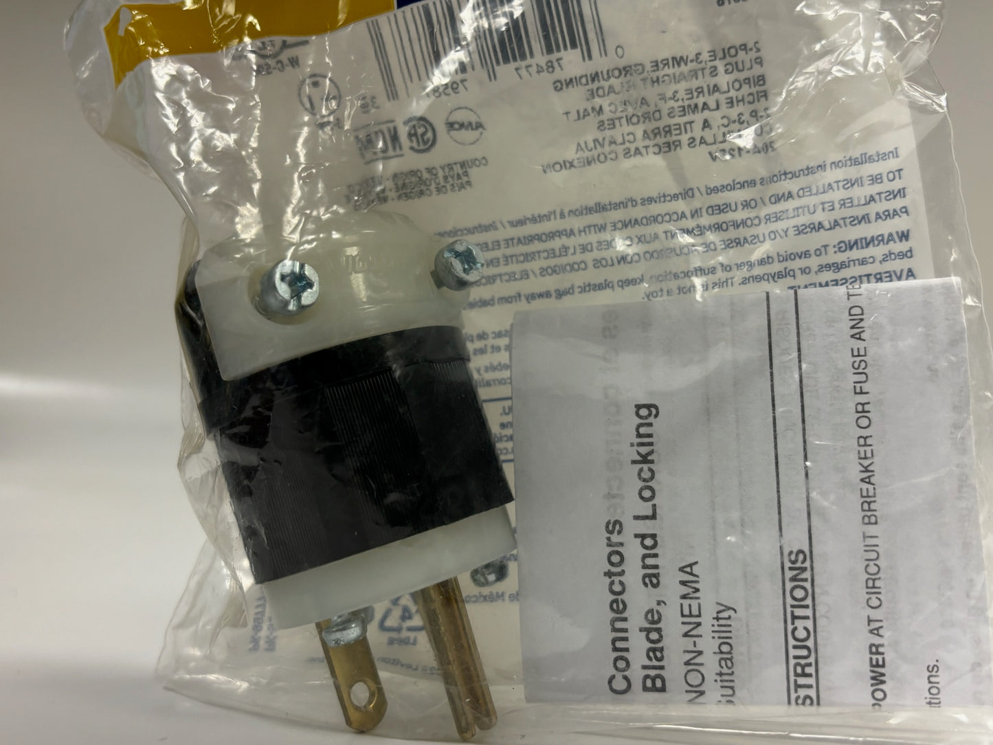 4 PK Leviton 5366‑C 20 A, 125 V NEMA 5‑20P Industrial Nylon Straight‑Blade Plug
