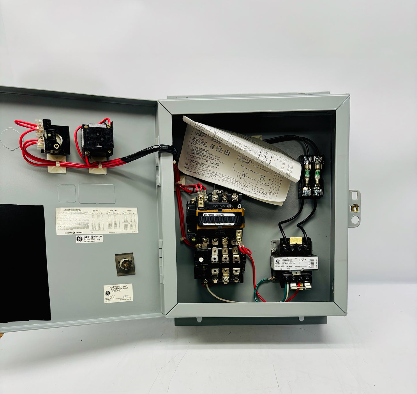 GE 300 Line Control Lighting Contactor CR306B16500ADTLJ, CR104PXG48,9T58K4503G09