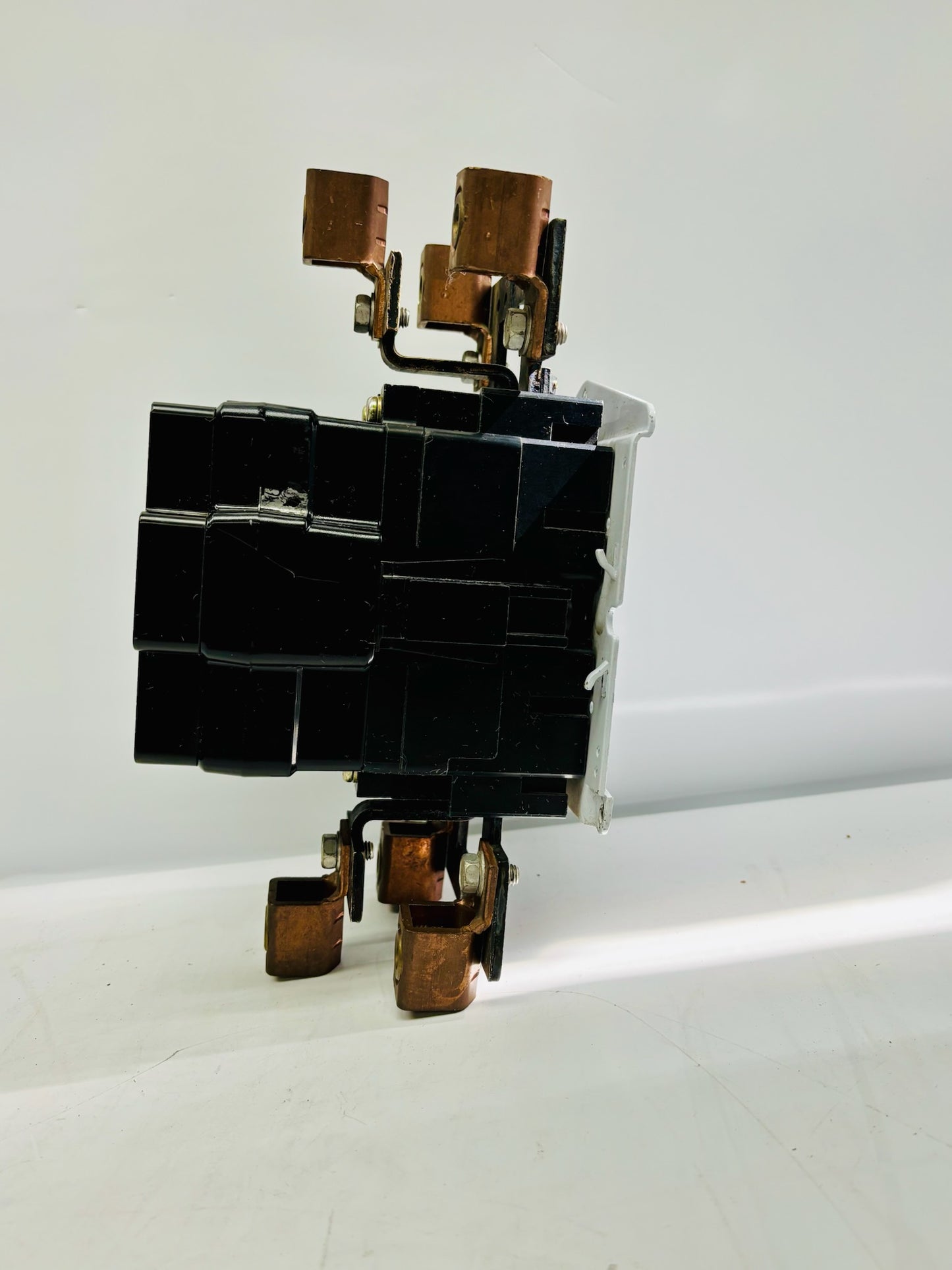 Square D 8910SYD138 Three-Pole Magnetic Contactor