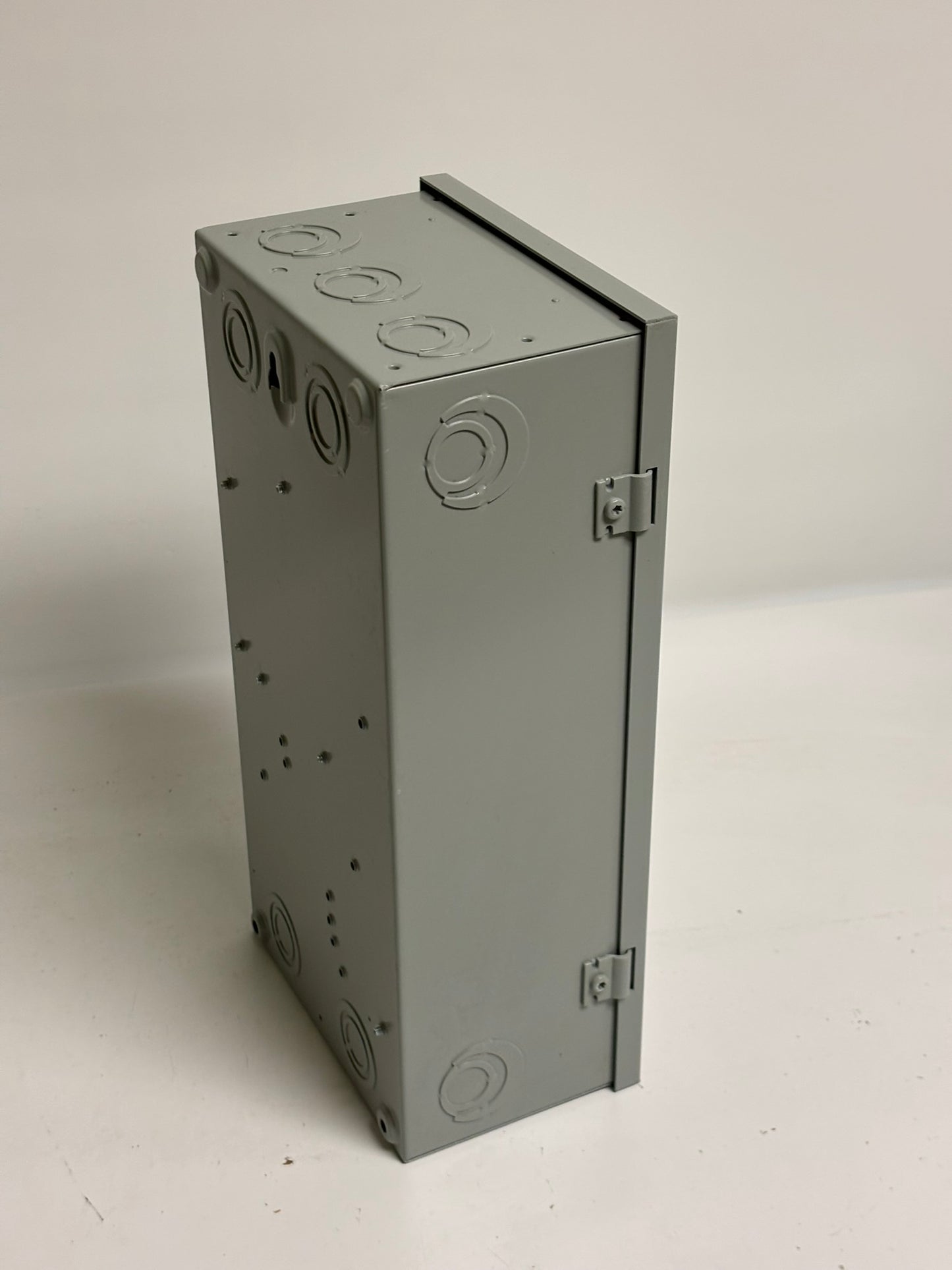 Eaton DH261UGK Heavy Duty Single-Throw Non-Fused Safety Switch, Single-Throw, 30 A