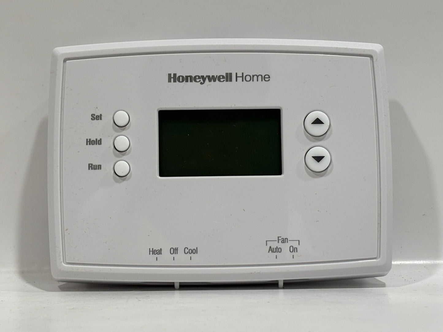 3 PK Honeywell RTH2510B 7-Day Programmable Thermostat – Precise, Daily Control