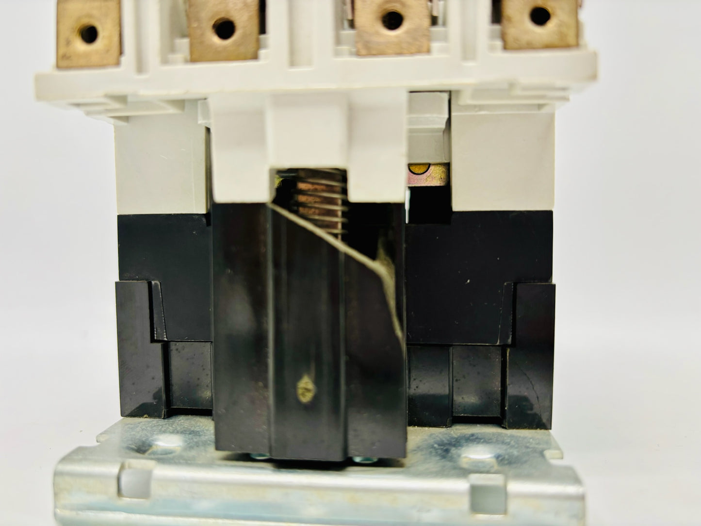 Siemens CLM0C04 AC Lighting Contactor, 30A (Pre-Owned)