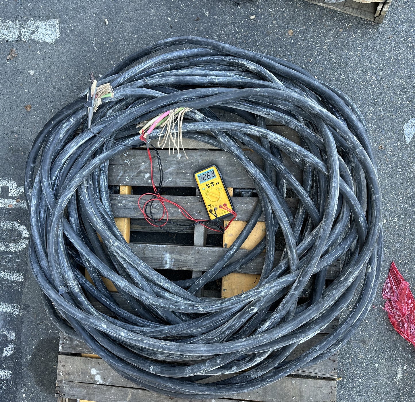 263 FT-SOOW Portable Cord 4 Conductors, 2 AWG, Black/Green/Red/White Wire
