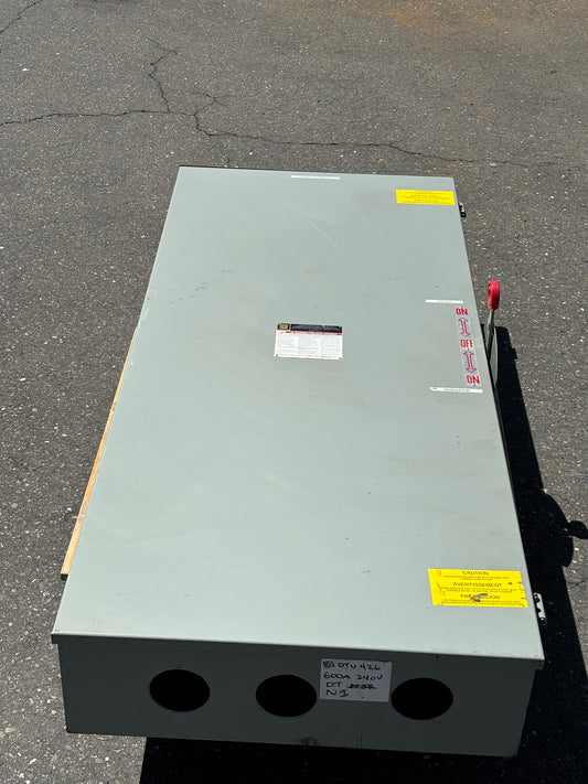 Square D DTU426 Safety Switch, Double Throw, Non Fusible, 4P4W, 240VAC, 600A, No Box