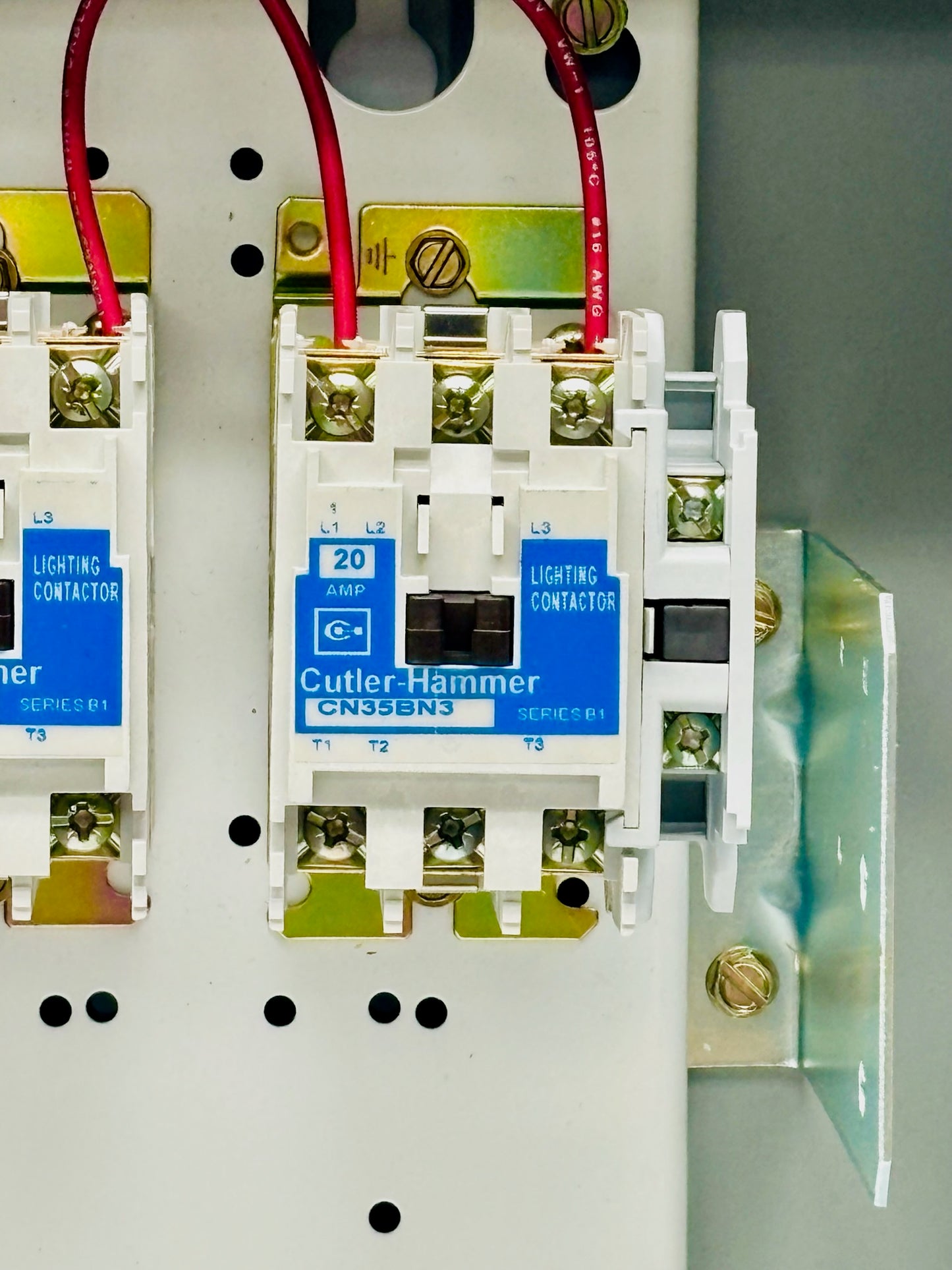 Eaton Cutler-Hammer ECL03B1A6A AC Contactor