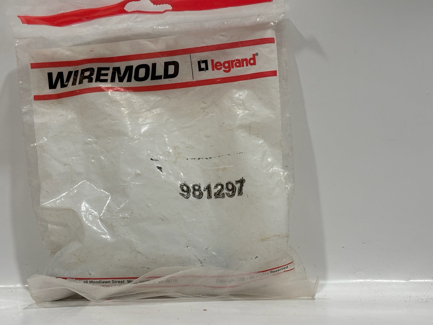 32 PK Wiremold 981297 Link Strap Hardware Kit for Floor Box Installation