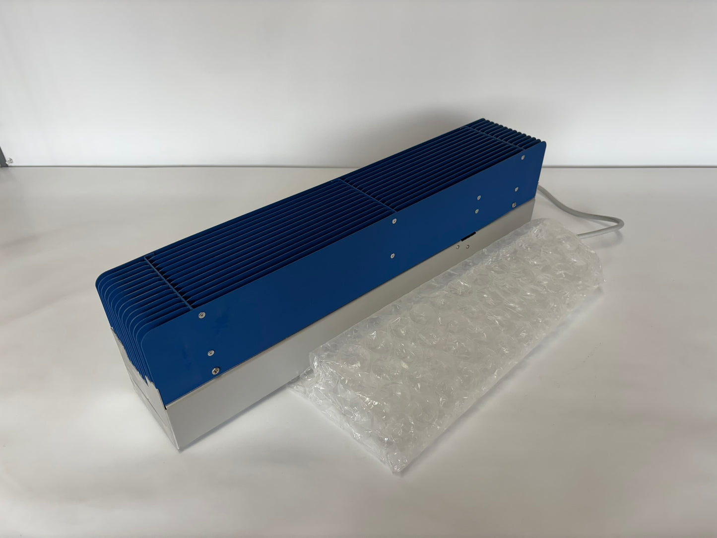 UVR UV Resources GLO-225 Upper Air Fixture Pathogen Nuetralizing Germicidal Disinfection Unit
