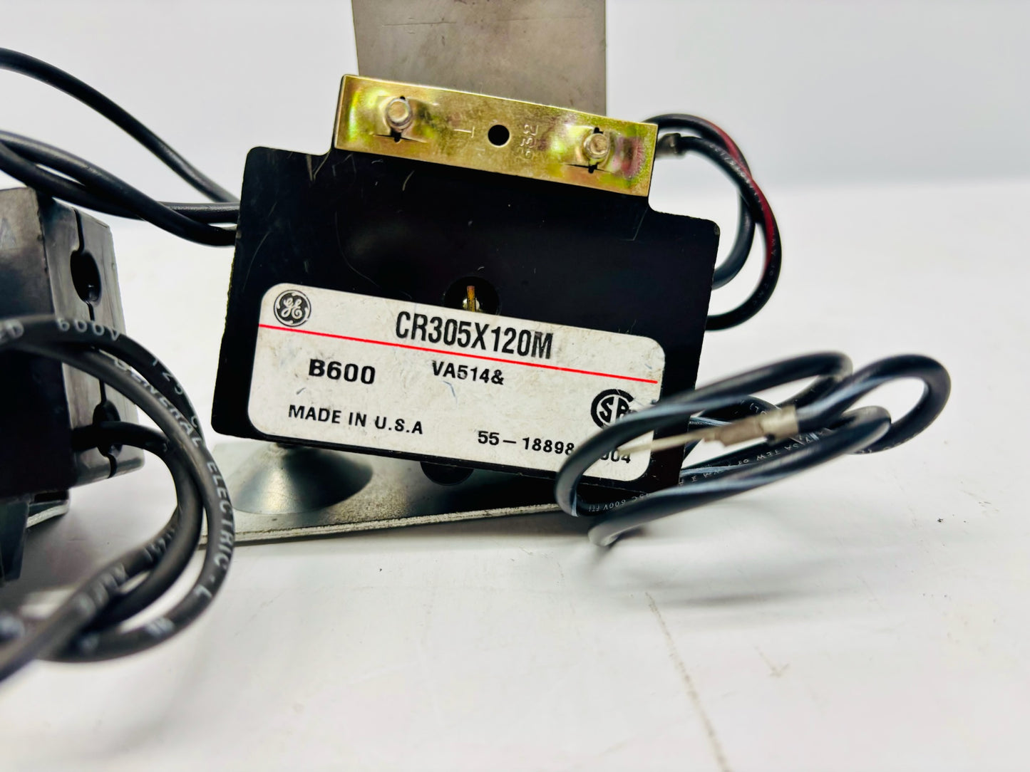 2 Pk General Electric CR305X Thermal Overload Relay (CR305X120M)