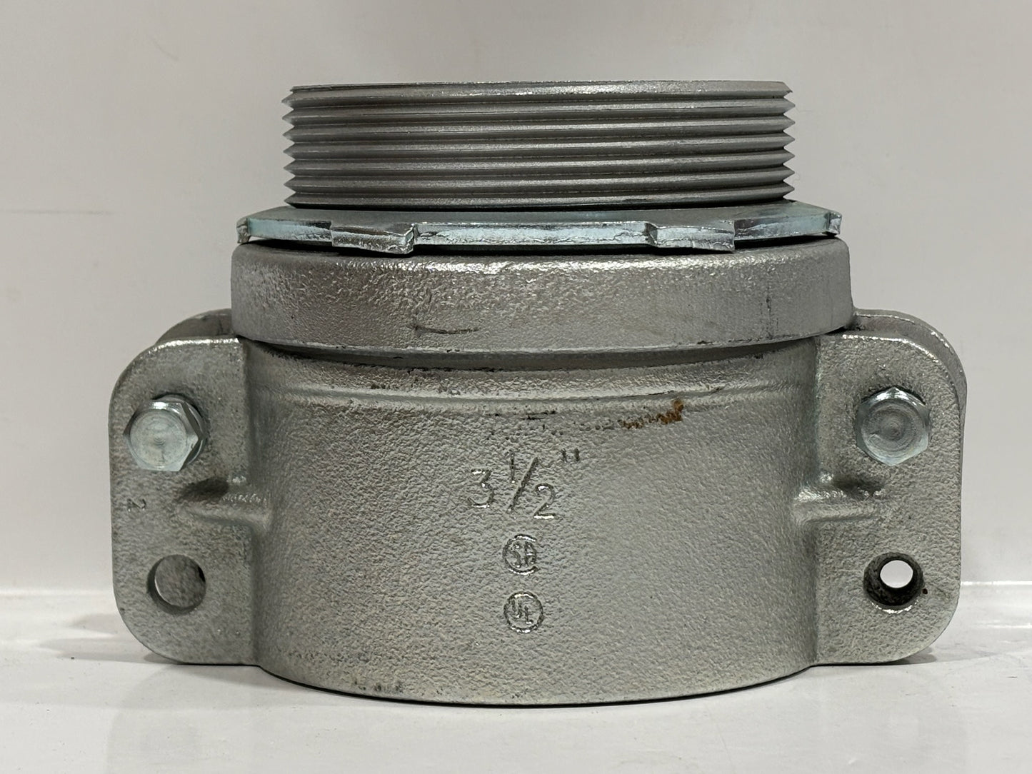 Hubbell RACO 2114 3½″ Straight Squeeze Connector for FMC, Non-Insulated
