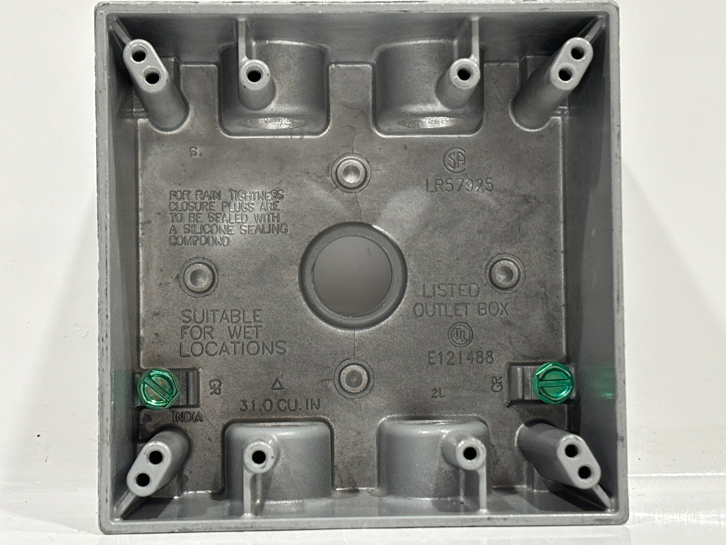 4 PK LR-Series Aluminum Conduit Body (UL E121488, CSA LR57925)
