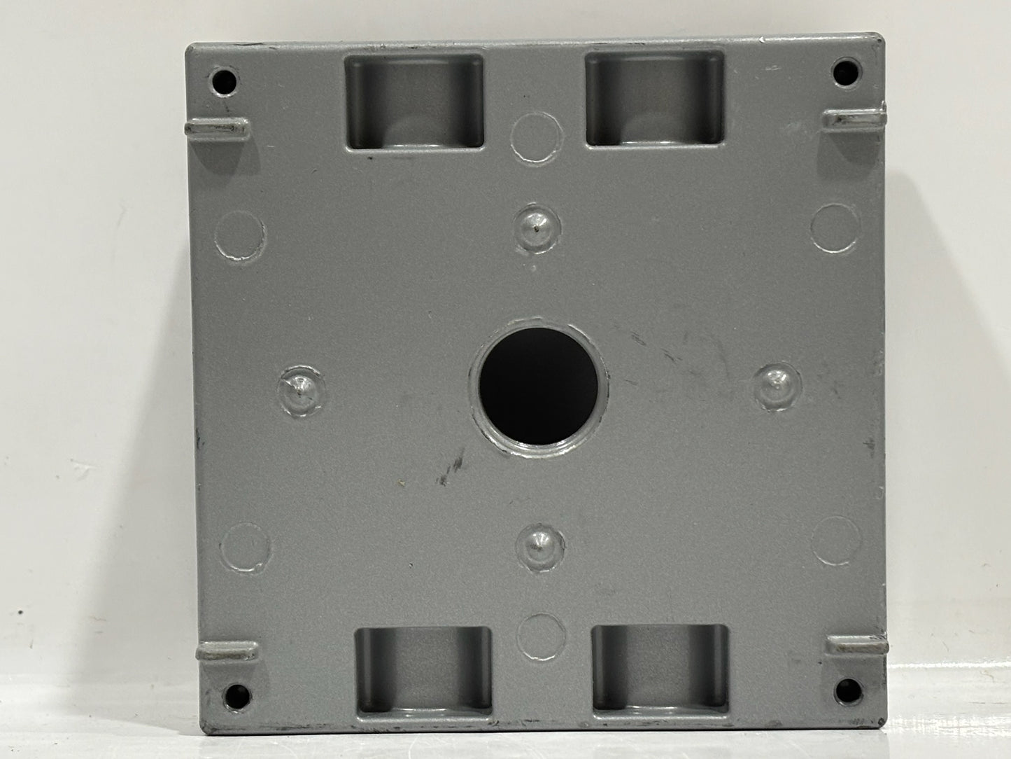 4 PK LR-Series Aluminum Conduit Body (UL E121488, CSA LR57925)