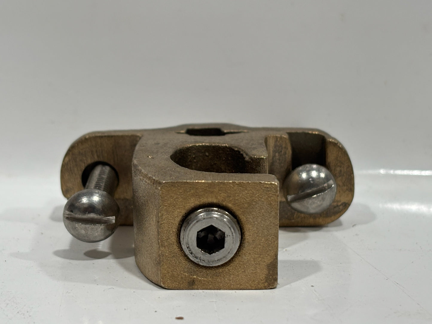 4 PK Galvan JRD-4/0 Direct Burial Ground Clamp for Rebar, Pipe, or Rod